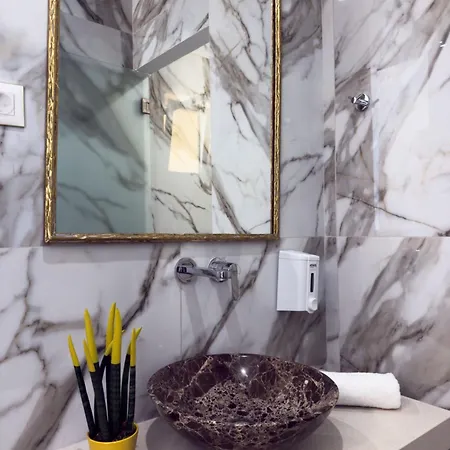 아파트호텔 Deluxe Center