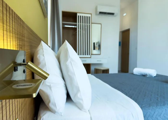 Deluxe Center Chania (Crete)