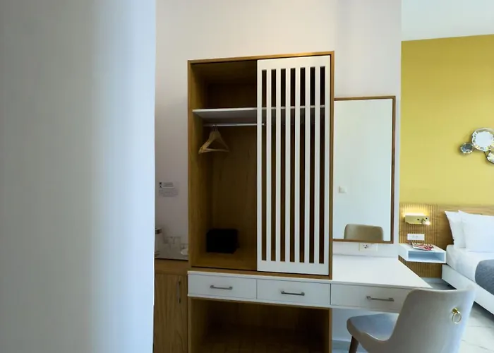 Deluxe Center Aparthotel Chania (Crete)