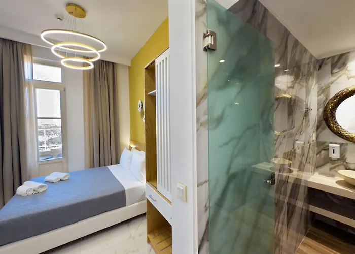 Aparthotel Deluxe Center Chania (Crete)