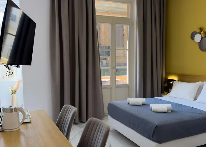 Deluxe Center Chania (Crete)