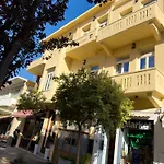 Aparthotel Deluxe Center 3*