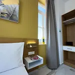 Deluxe Center 3*
