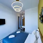 Deluxe Center 3* Chania (Crete)