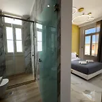 Deluxe Center 3* La Canea