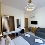 Deluxe Center Aparthotel La Canea