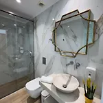 Deluxe Center 3*