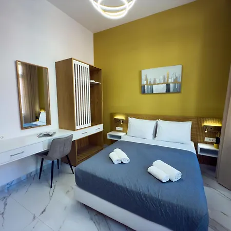 Aparthotel Deluxe Center