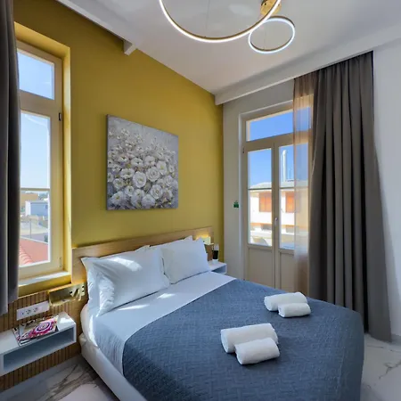 Hotel apartamentowy Deluxe Center 3*