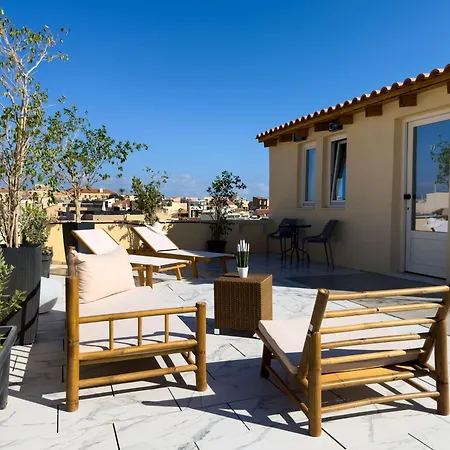 Deluxe Center 3* Chania (Crete)