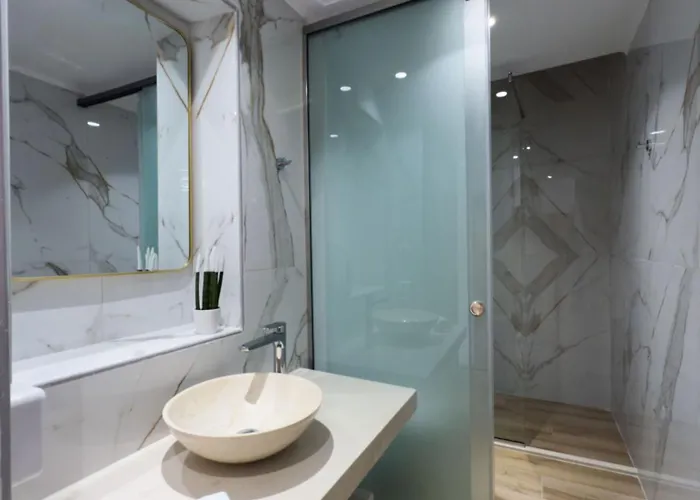 Apartahotel Deluxe Center