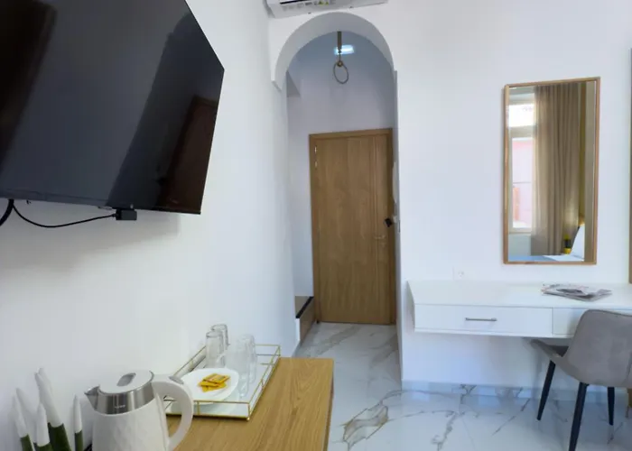 Deluxe Center La Canea