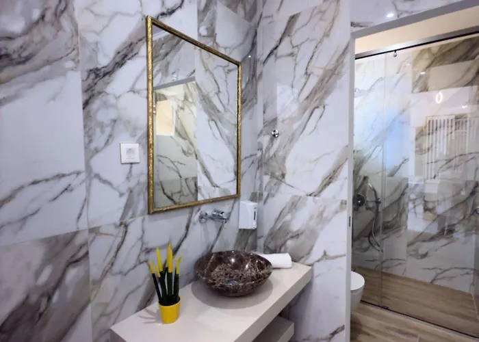 Deluxe Center La Canea