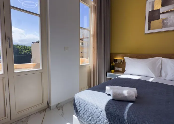 Deluxe Center Apartahotel La Canea