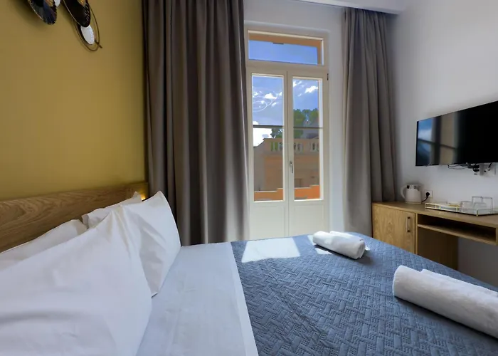 Apartahotel Deluxe Center 3*