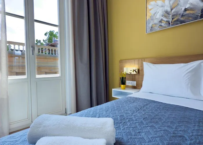 Apartahotel Deluxe Center 3*