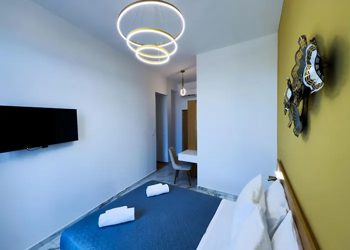 Deluxe Center 3* La Canea