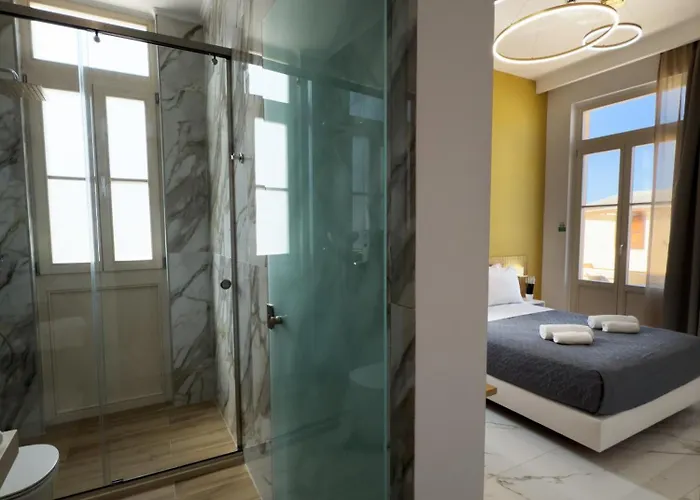 Deluxe Center 3* La Canea