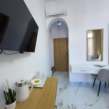 Deluxe Center Hriszí Aktí Haniá