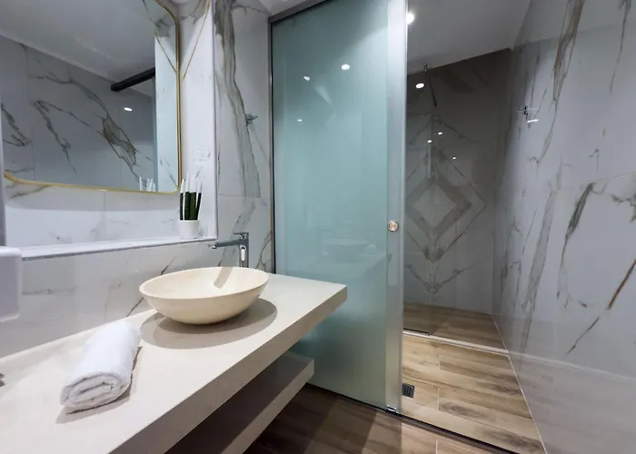 Deluxe Center La Canée